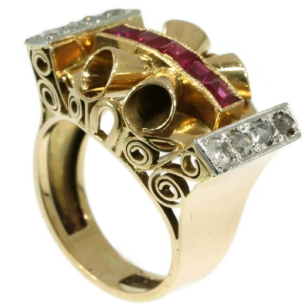 Sturdy pink gold retro ring with rose cut diamonds and carre cut rubies (image 5 of 15)